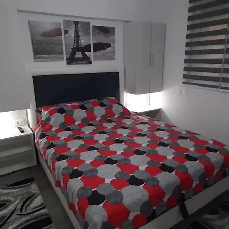 Apartamento Adrijana 1 *